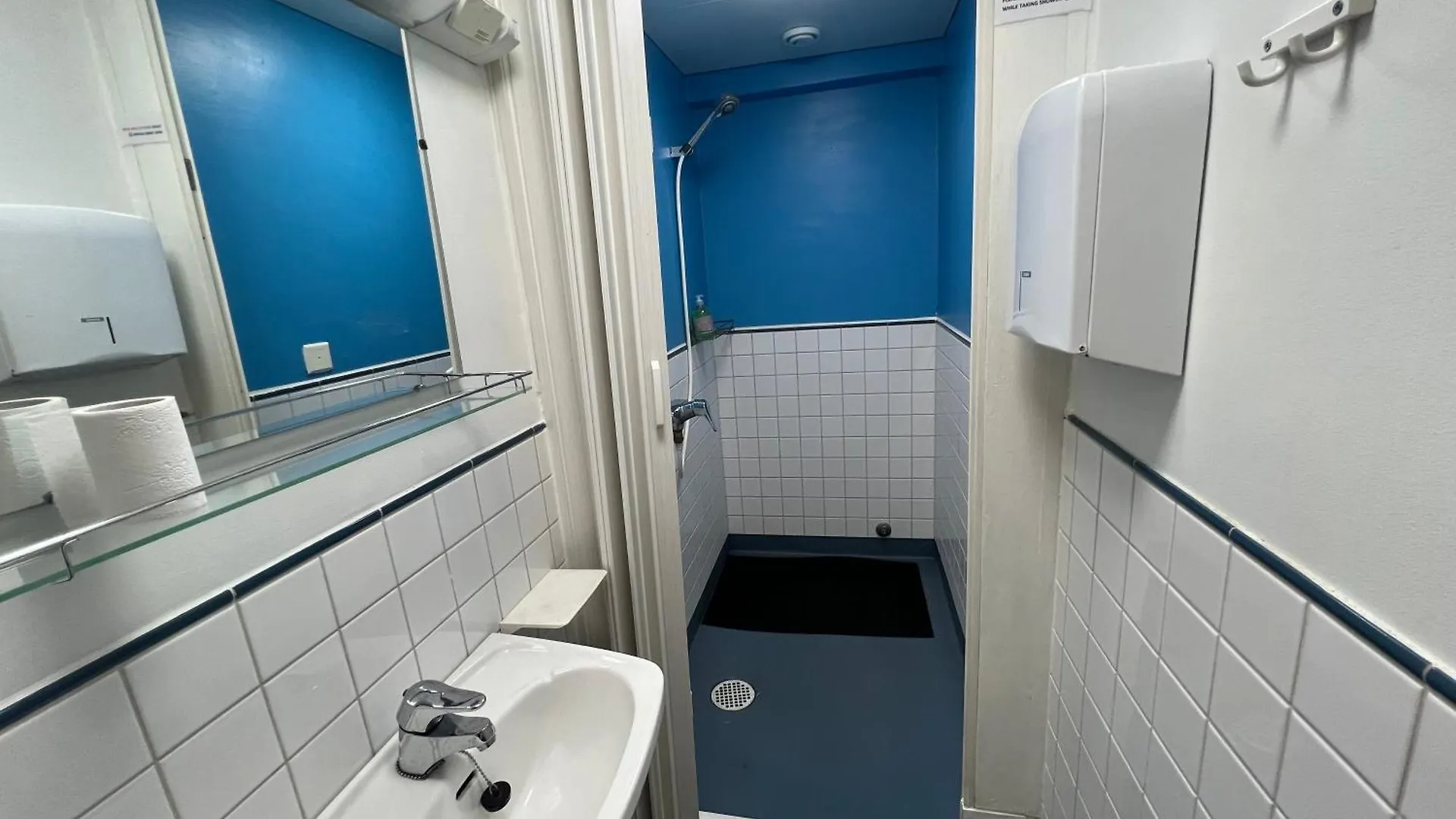 Office House Services 210 Helsinki 0*,