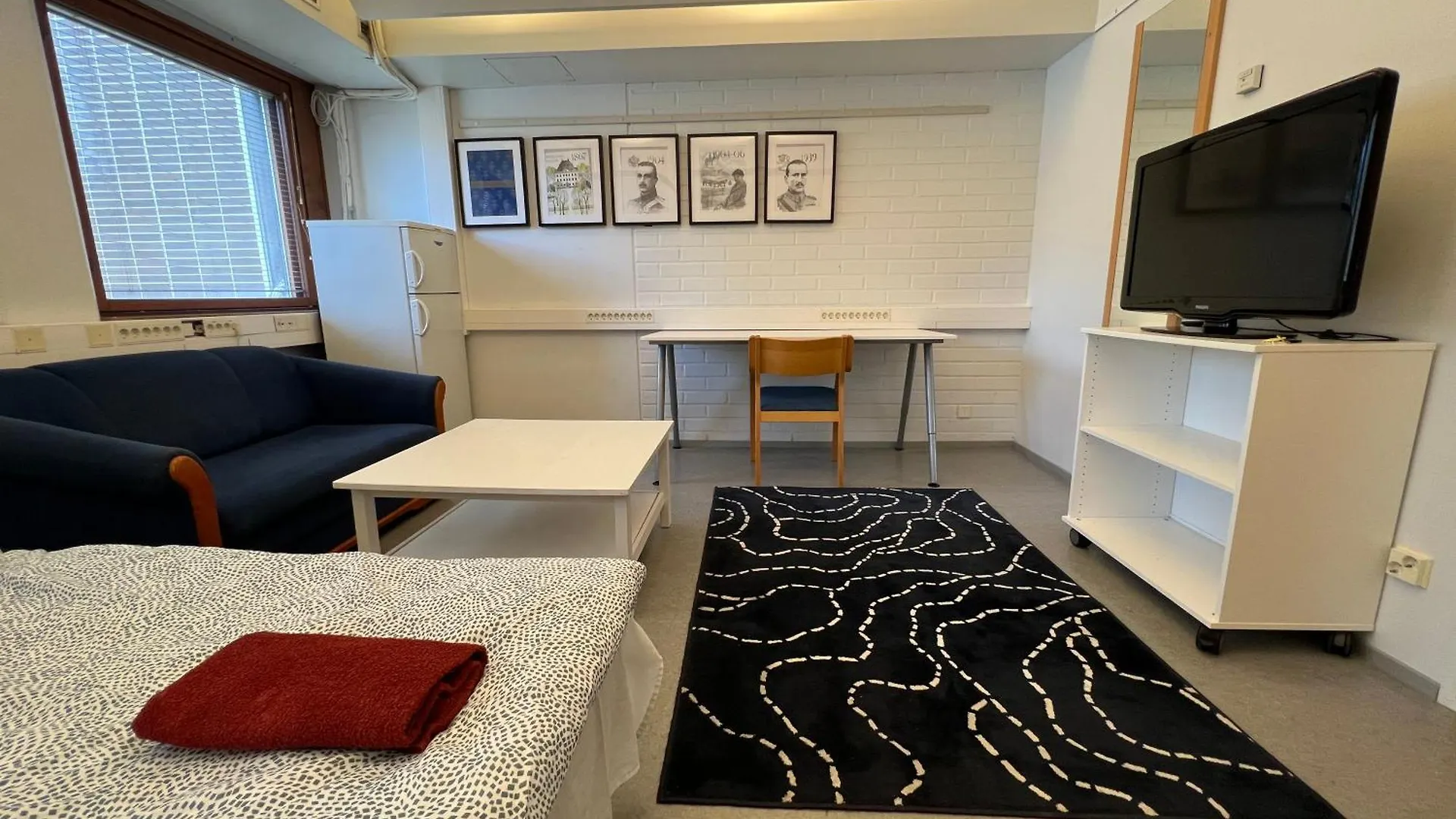 בית הארחה הלסינקי Office House Services 210